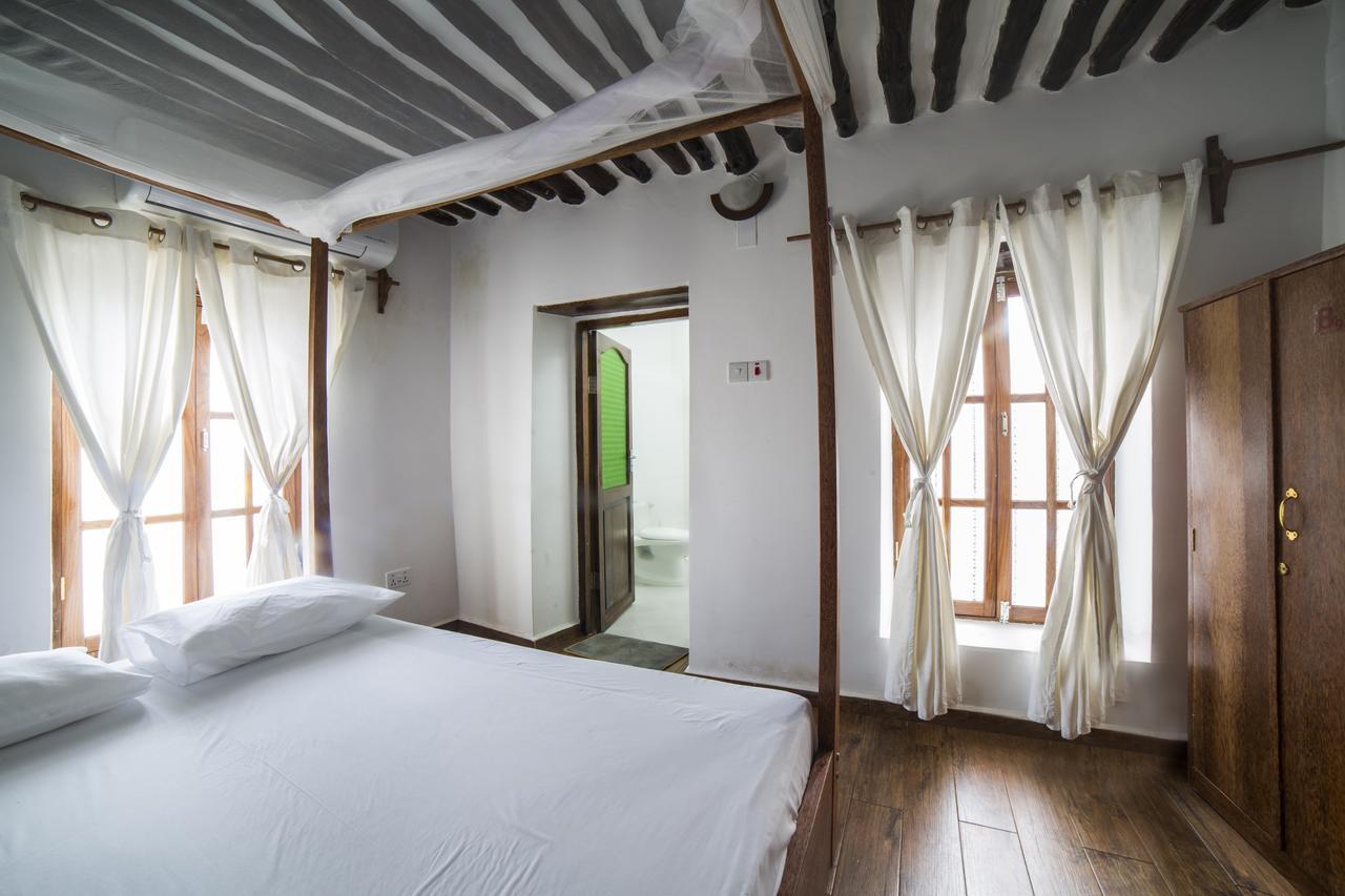 Stone Town House Hostel Zanzibar Exterior photo